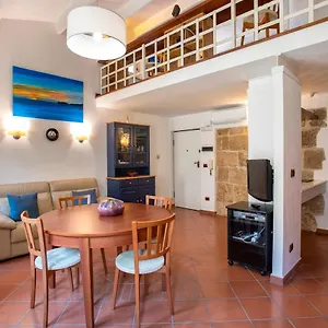 https://ferret-apartment.in-sardinia.net